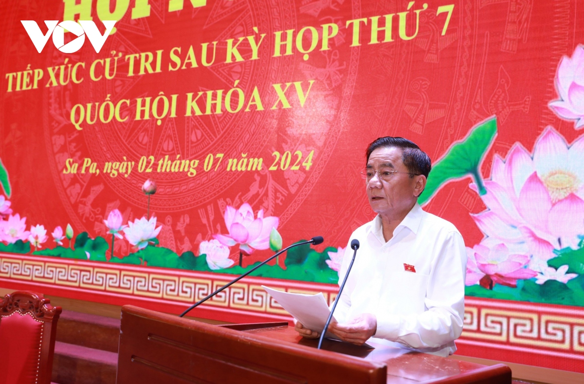 Ông Trần Cẩm Tú tiếp xúc cử tri tại Lào Cai